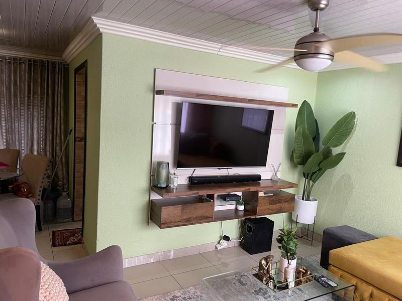3 Bedroom Property for Sale in Geelhoutpark North West